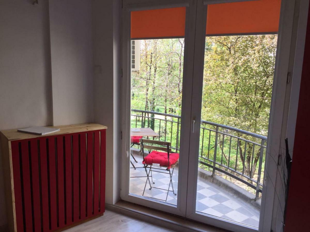 Cismigiu Garden Studio Apartment Bucharest Exterior photo