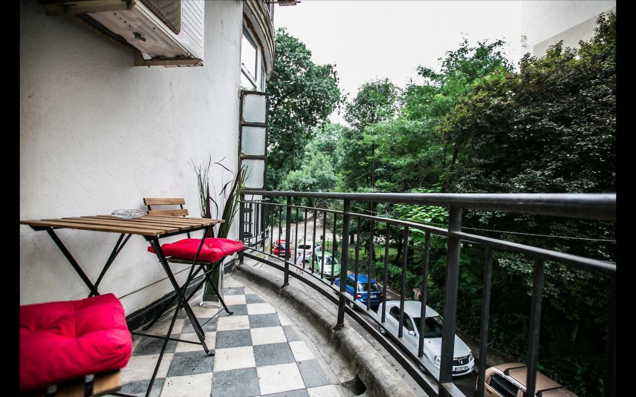 Cismigiu Garden Studio Apartment Bucharest Exterior photo