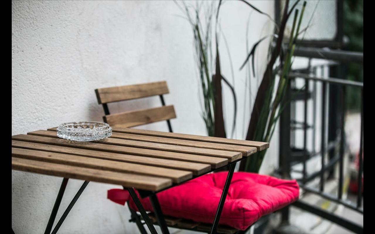 Cismigiu Garden Studio Apartment Bucharest Exterior photo