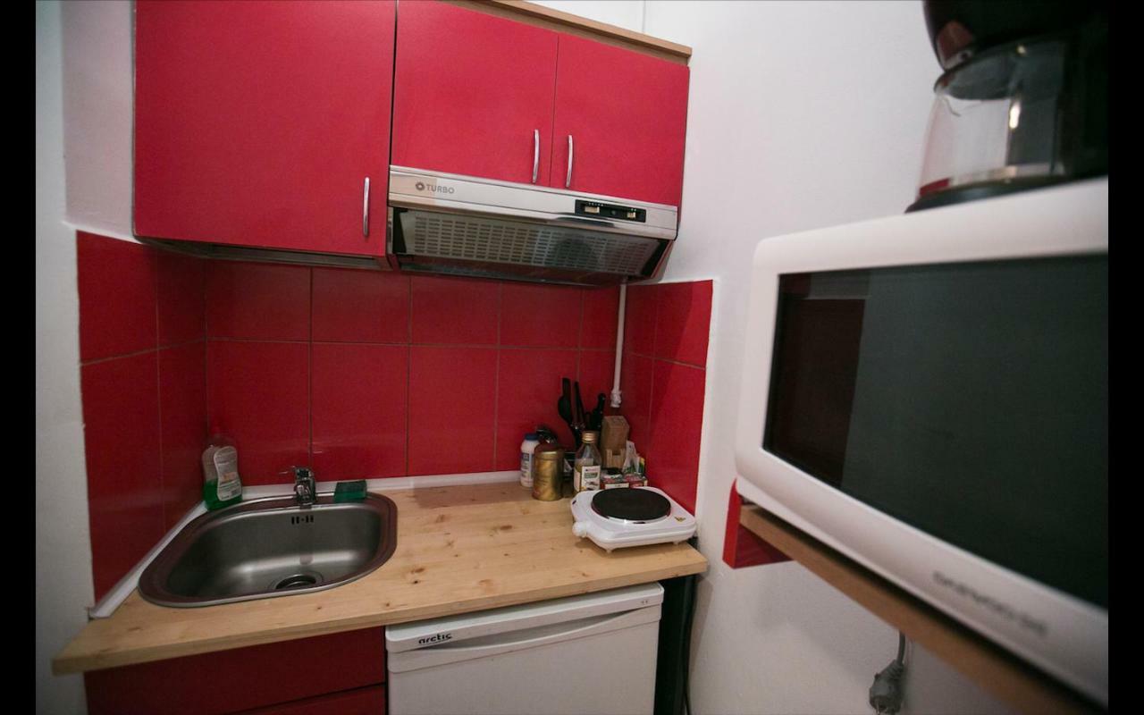 Cismigiu Garden Studio Apartment Bucharest Exterior photo